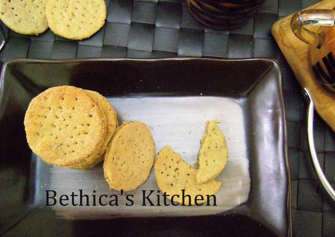 Kids Lunch Box Meal - Baked Mathri recipe main photo
