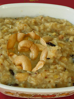 சக்கரை பொங்கல் (Sarkarai pongal recipe in tamil) செய்முறை முக்கிய புகைப்படம்