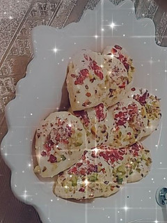 A picture of Rose & Pistachio Biscuits.