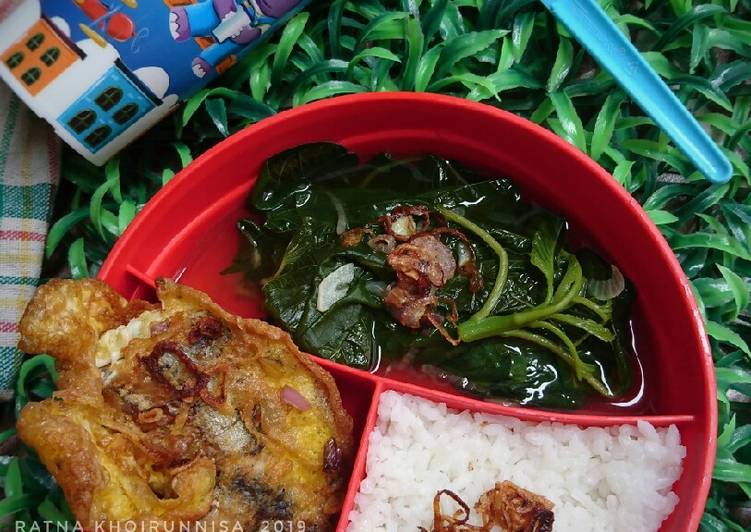 Resep #23 Tumis bayam dengan pindang presto goreng Lezat