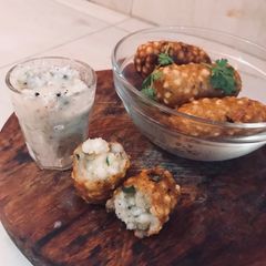 A picture of Sabudana bullets.