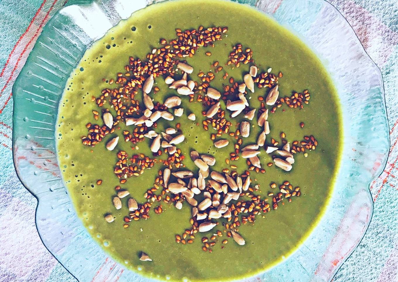Crema de espinacas, calabacín y apio en Thermomix