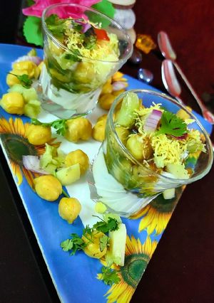 A picture of Chana Chat shots.