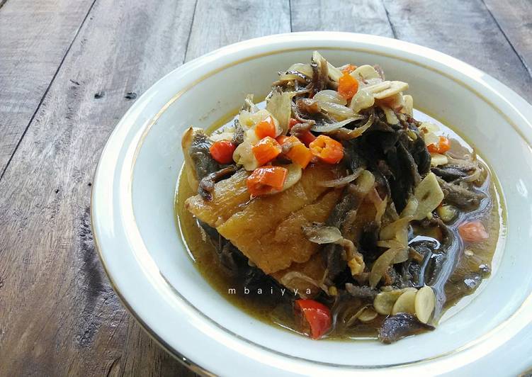 Ikan Asin Kuah Asam Pedas