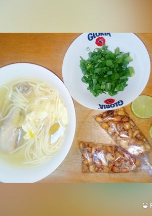 Una foto de Sopa de Pollo Simple