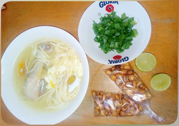 Receta fácil de sopa de pollo peruana - Comedera - Recetas, tips y consejos  para comer mejor.