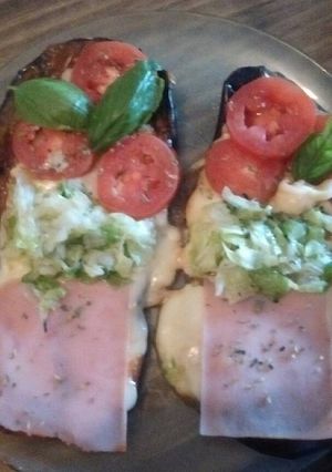 Una foto de Berenjenas a la plancha y a la napolitana