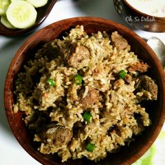 A picture of Spinach and soya rice.