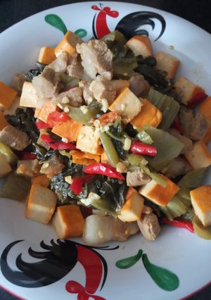 Foto resep Sawi asin cah daging babi