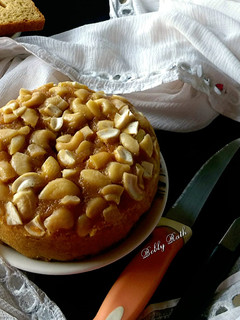 A picture of Pineapple,cashew bread steam cake.