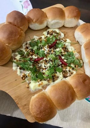 A picture of Chili garlic butter board.