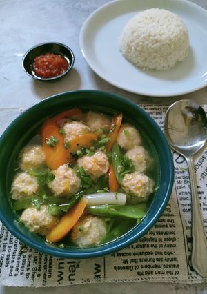 Foto resep Sup Bola Ayam Wortel Kuah Rempah