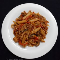 A picture of Red sauce Pasta.