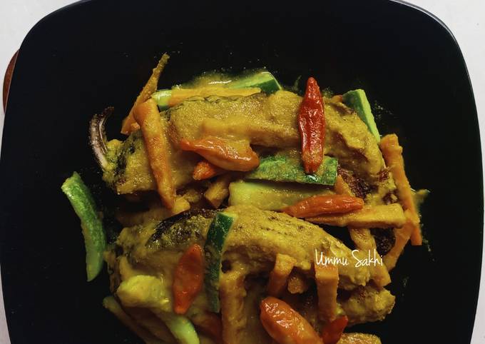 Ikan Mas Bumbu Acar