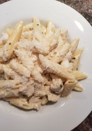 Hình của món Chicken Alfredo Penne - Nui Ý Sốt Kem.