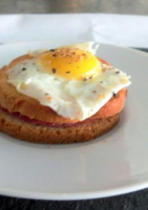 Une photo de Mini croque Madame à l’œuf de caille