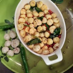 A picture of Phool Makhana Chat.