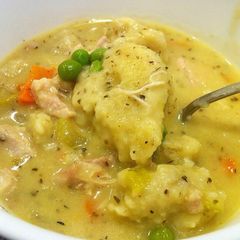 A picture of Chicken and dumplings.