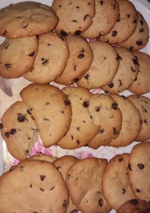 A picture of Butter Cookies with Chocolate and Almonds.