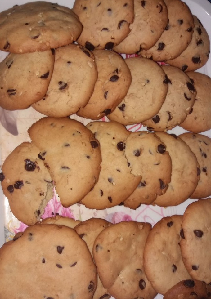 Una foto de Galletas de mantequilla con chocolate y almendras