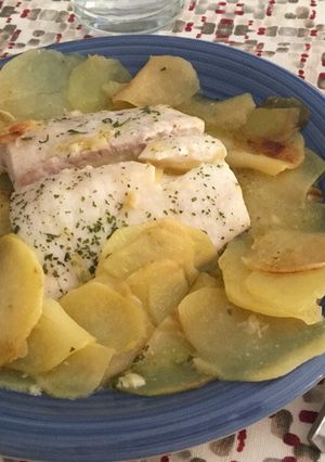 Foto principal de Merluza con patatas en vinagre