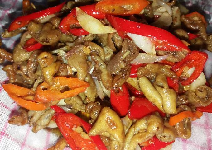 Cara Gampang Membuat Tumis usus ayam pedas Anti Gagal