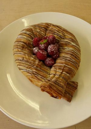 A picture of Apple and raspberry strudel.