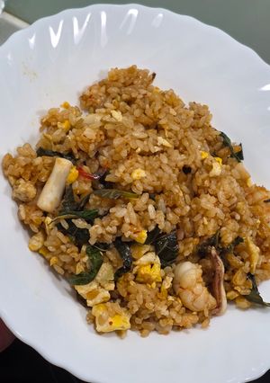 泡菜海鮮紫蘇蛋炒飯 的食譜成品照片