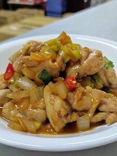 蔥燒雞腿肉-鮮甜好滋味 的食譜成品照片