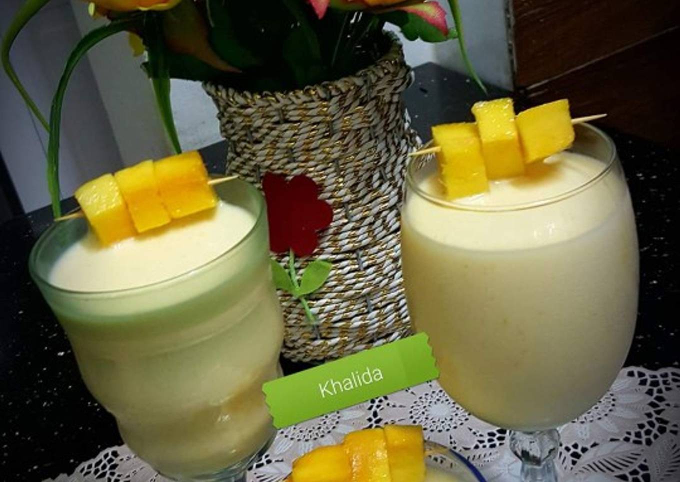 Banana and mango shake