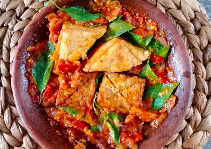 Ini dia! Resep memasak Tahu tempe penyet sambal kemangi yang spesial