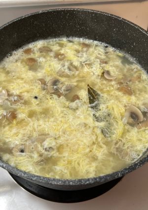 A picture of Simple Chicken Egg Drop Soup.