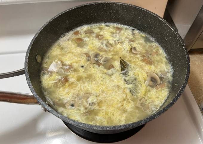 Simple Chicken Egg Drop Soup