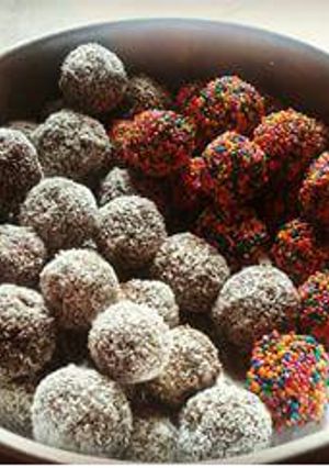Una foto de Trufas de coco y Candy Crush