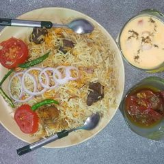 A picture of Korma Biryani.