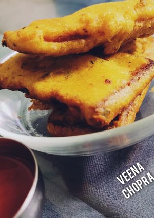 ब्रेड पकौड़ा (Bread pakoda recipe in hindi) रेसिपी मुख्य फोटो