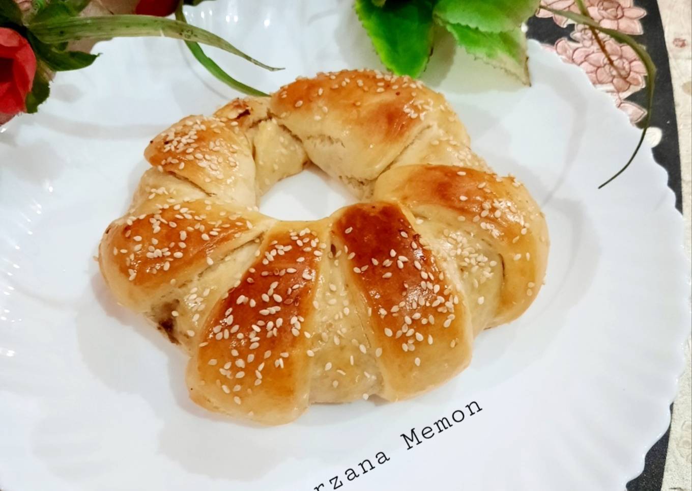 Flower chicken bread