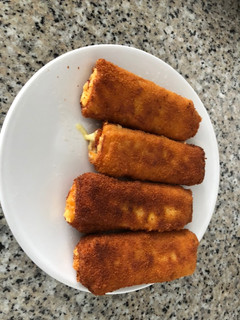 Una foto de Flamenquines de jamón y queso