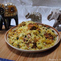 A picture of My chicken biryani.