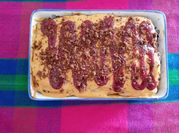 Una foto de chocotorta con crema de leche