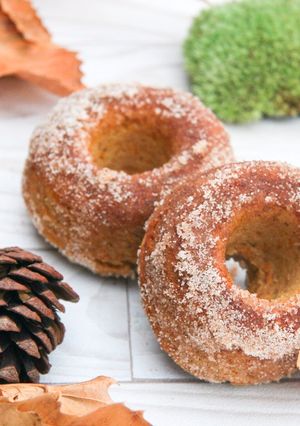 Une photo de Donuts à la courge butternut (cuits au four)