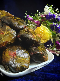 عکسی از دستور دلمه برگ مو