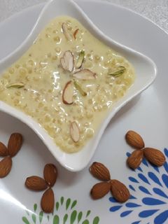 સાબુદાણા ની ખીર (Sabudana Kheer Recipe In Gujarati) રેસીપી મુખ્ય ફોટો