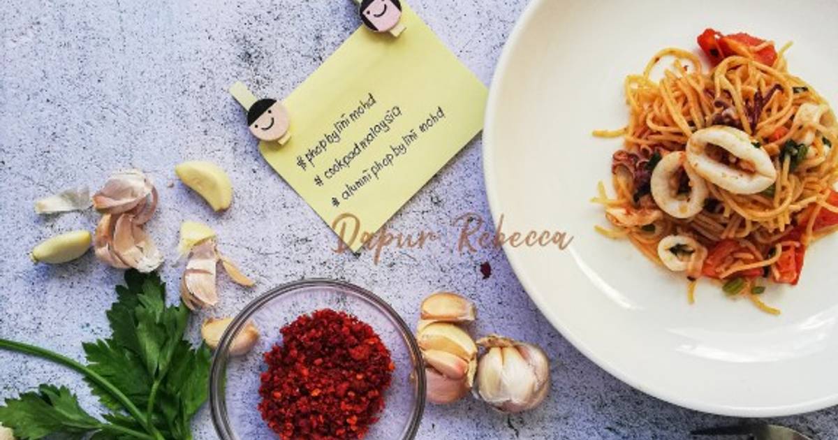 Resipi Spaghetti Aglio Olio Phopbylinimohd Oleh Rebecca Jkp Cookpad