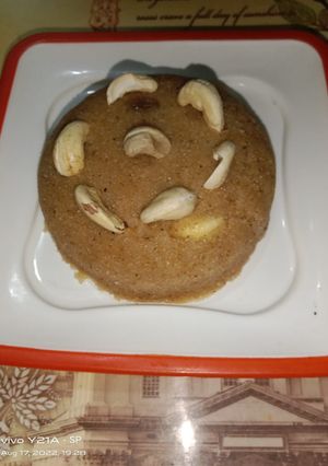 A picture of Suji ka Halwa.