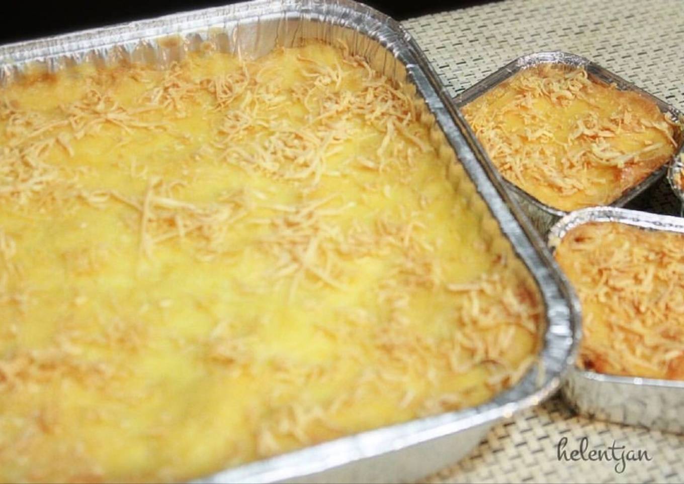 Cheesy macaroni schotel