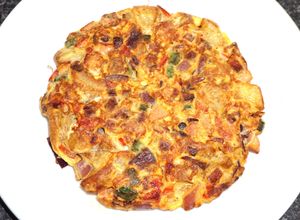 Una foto de Tortilla de papas con chorizo