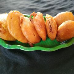 Onion bhaji A picture of Onion bhaji.