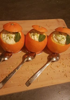 Une photo de Désert à l'Orange et crème chantilly