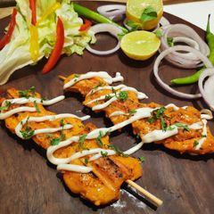 A picture of Chicken Malai Tikka.